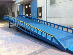 移動(dòng)式登車(chē)橋